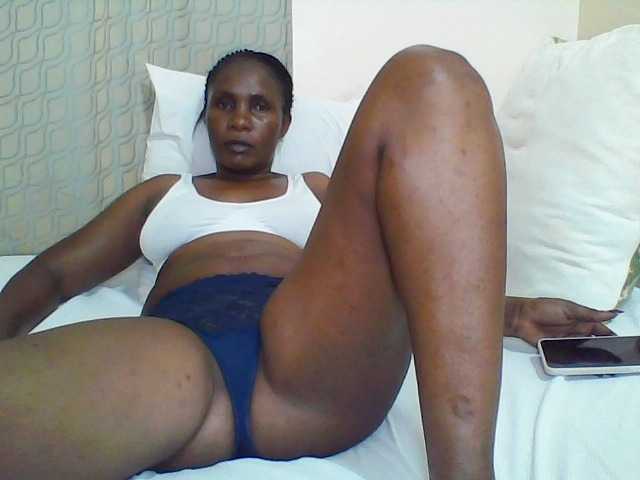 CuteTina BongaCams Model