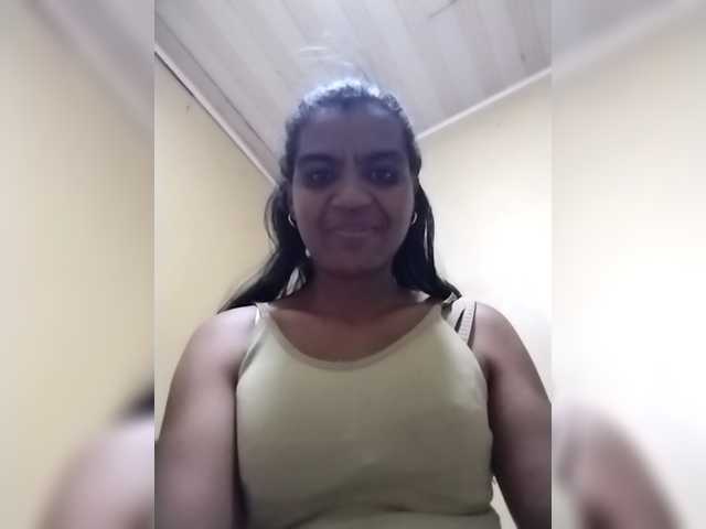 Royblackhot BongaCams Model