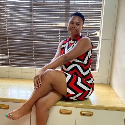 AriesCake Stripchat Model