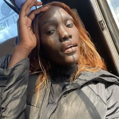 Foxxxyfemale Stripchat Model